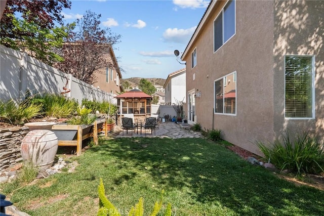 29513 Blake Way, Canyon Country, CA 91387 - fenced backyard with a gazebo and a patio area