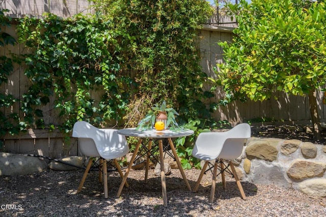 131 Christopher Ln, Ojai, CA 93023 - view of patio / terrace