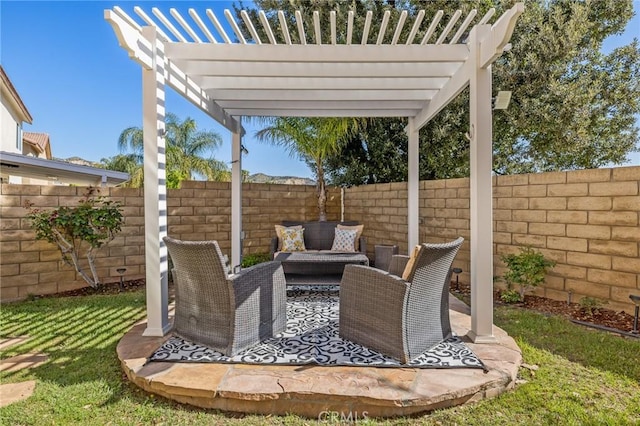 30336 Barcelona Rd, Castaic, CA 91384 - fenced backyard featuring a pergola
