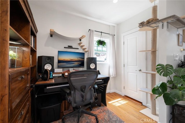 2848 S Kerckhoff Ave, San Pedro, CA 90731 - home office featuring wood finished floors