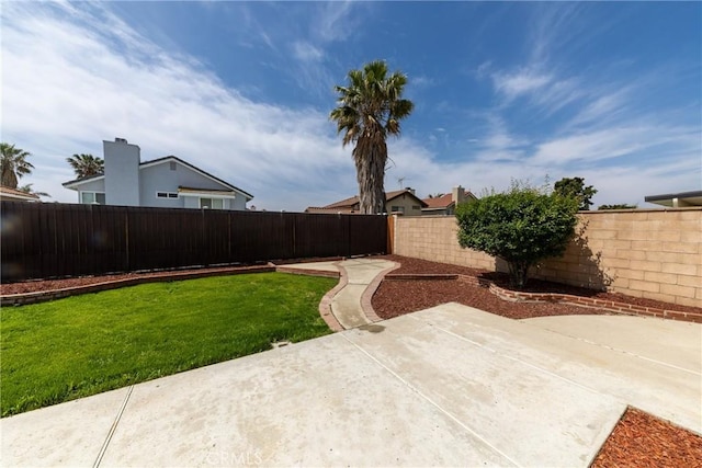 17253 Dolphin St, Fontana, CA 92336 - photo 25