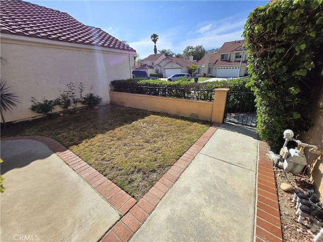 25632 Salerno Way, Yorba Linda, CA 92887 - view of yard with a residential view and a gate