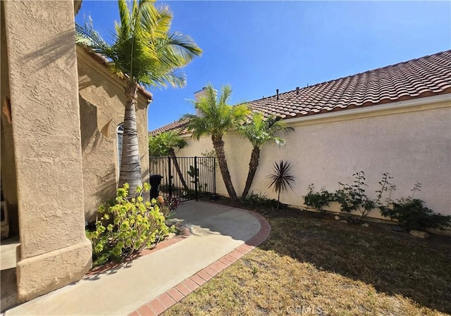 25632 Salerno Way, Yorba Linda, CA 92887 - view of yard featuring a gate