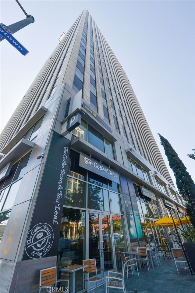 3810 Wilshire Blvd Unit 805, Los Angeles, CA 90010 - view of property