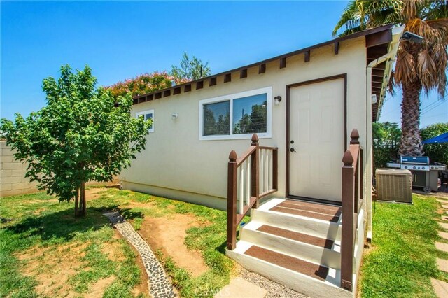 2685 Arrow Hwy, La Verne, CA 91750 - doorway to property featuring stucco siding