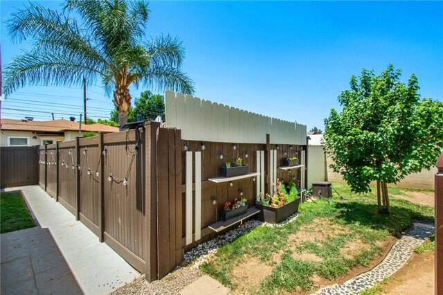 2685 Arrow Hwy, La Verne, CA 91750 - view of yard