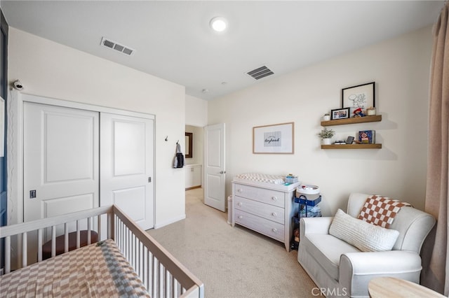 1060 Kendale Way, Vista, CA 92081 - bedroom with light colored carpet and a closet