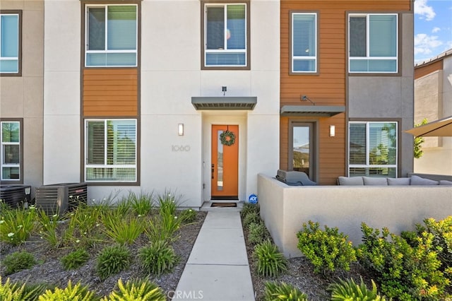 1060 Kendale Way, Vista, CA 92081 - view of front of home with stucco siding