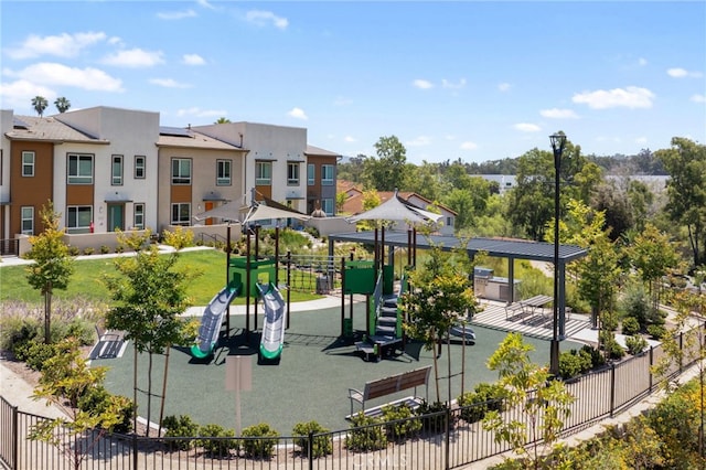 1060 Kendale Way, Vista, CA 92081 - community play area featuring a residential view