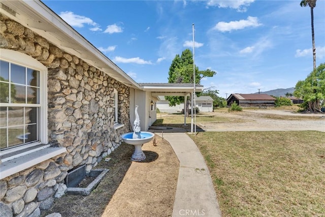 6910 Carnelian St, Rancho Cucamonga, CA 91701 - view of green lawn