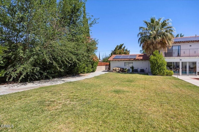 1140 W Lancaster Blvd, Lancaster, CA 93534 - view of green lawn