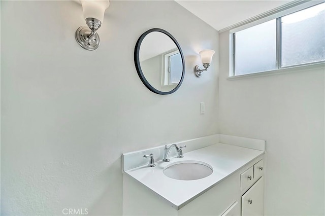 6470 Flamingo Dr, Buena Park, CA 90620 - bathroom featuring vanity