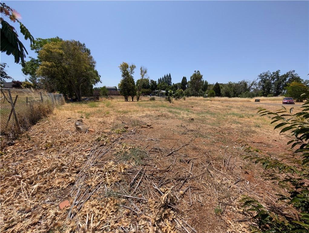 561 Rustic Ln, Paradise, CA 95969