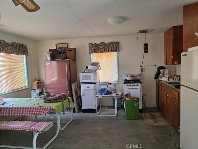 5457 Larrea Rd, Landers, CA 92285 - photo 5