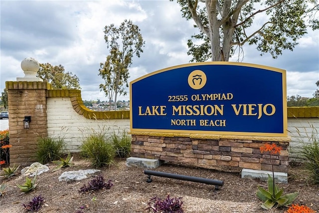 26871 Via Santa Lucia, Mission Viejo, CA 92691 - view of community sign