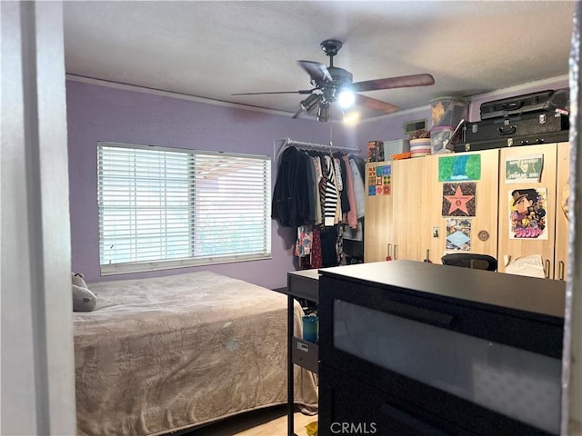 516 N Brand Blvd, San Fernando, CA 91340 - bedroom with a ceiling fan