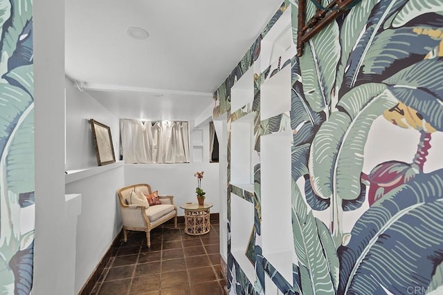 1683 Linwood St, San Diego, CA 92103 - view of sitting room