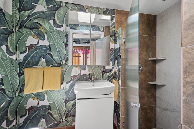 1683 Linwood St, San Diego, CA 92103 - bathroom featuring vanity