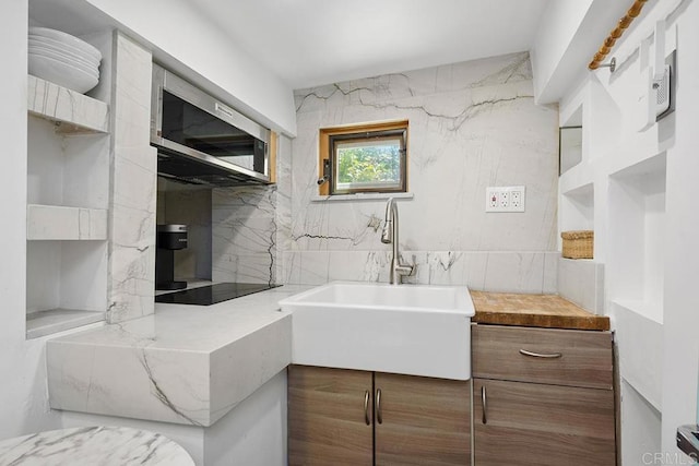 1683 Linwood St, San Diego, CA 92103 - bathroom with tasteful backsplash and vanity