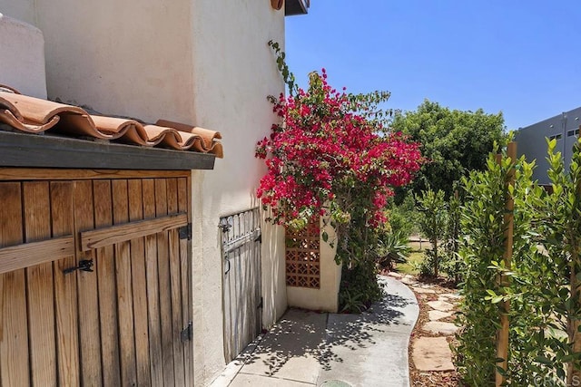1683 Linwood St, San Diego, CA 92103 - view of property exterior with stucco siding