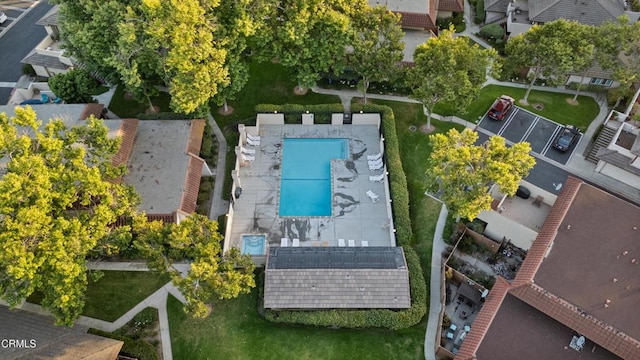 640 Orwell Ln, Ventura, CA 93003 - aerial view of a pool area