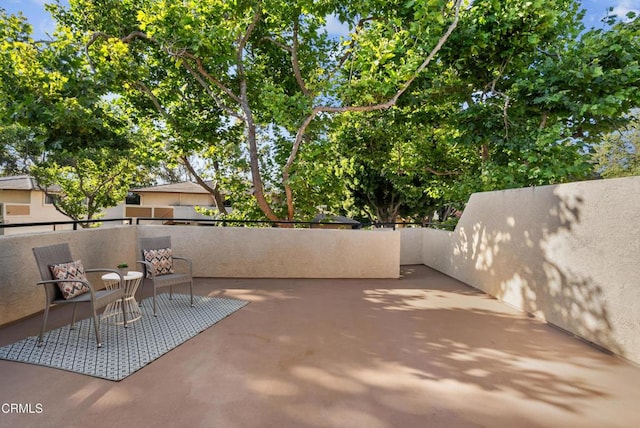 640 Orwell Ln, Ventura, CA 93003 - view of patio / terrace