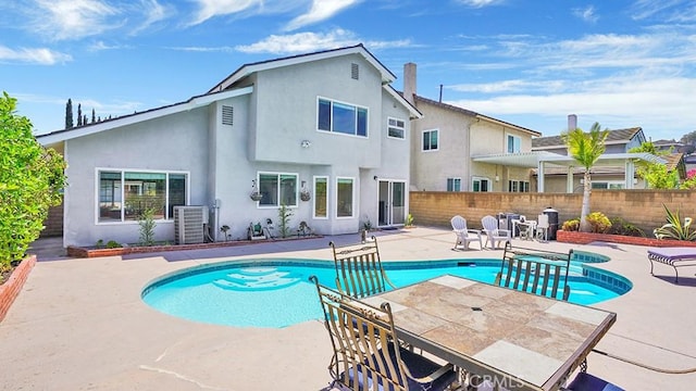 25866 Greenhill, Lake Forest, CA 92630 - view of pool with a patio, a fenced backyard, and a jacuzzi