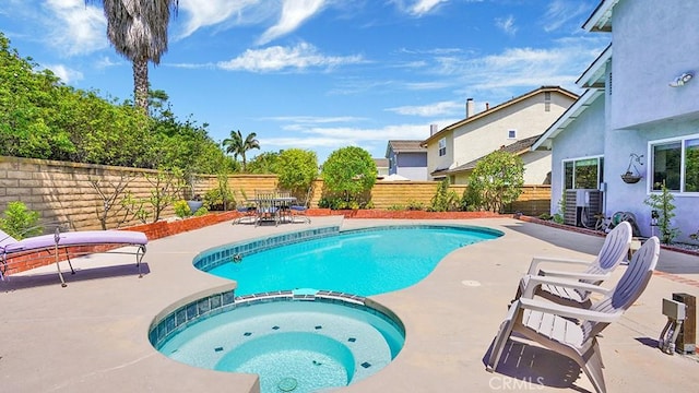 25866 Greenhill, Lake Forest, CA 92630 - view of pool featuring a patio, a pool with connected hot tub, and a fenced backyard