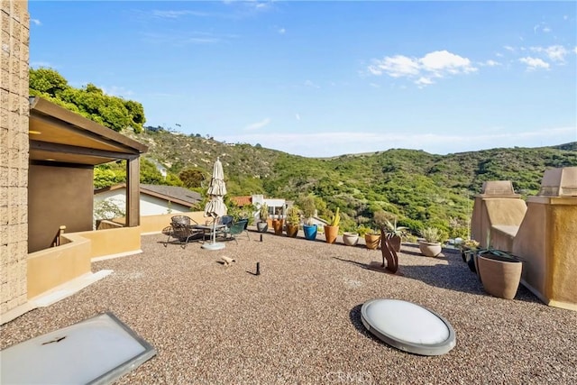1372 Morningside Dr, Laguna Beach, CA 92651 - view of yard featuring a mountain view