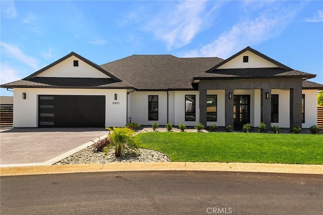 5891 Crestmoor Dr, Paradise, CA 95969 - modern farmhouse style home featuring stucco siding, an attached garage, driveway, and a front yard