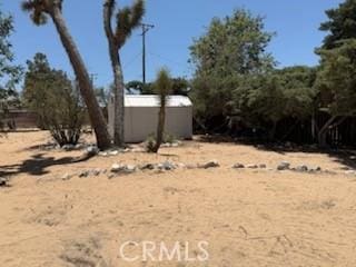 20219 Osseo Rd, Apple Valley, CA 92308 - view of yard