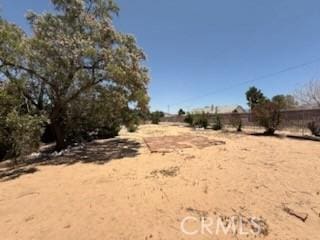 20219 Osseo Rd, Apple Valley, CA 92308 - view of yard
