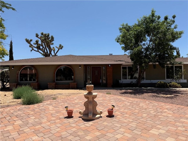 20219 Osseo Rd, Apple Valley, CA 92308 - ranch-style house featuring stucco siding