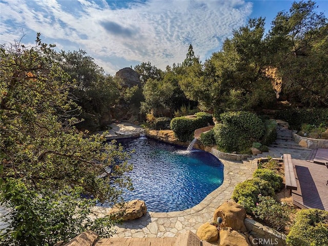 11485 Awenita Ct, Chatsworth, CA 91311 - view of outdoor pool