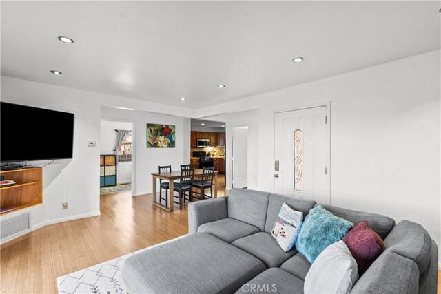 637 Sunnyhill Dr, Los Angeles, CA 90065 - photo 10