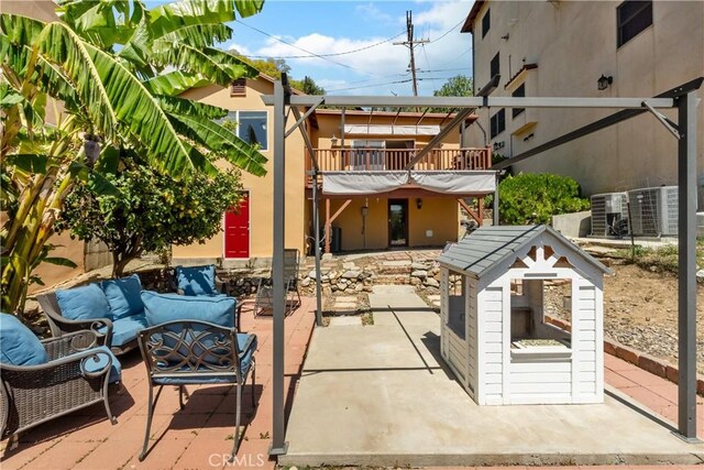 637 Sunnyhill Dr, Los Angeles, CA 90065 - photo 29
