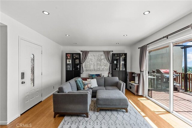 637 Sunnyhill Dr, Los Angeles, CA 90065 - photo 6