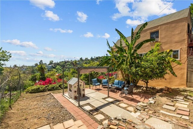 637 Sunnyhill Dr, Los Angeles, CA 90065 - photo 30