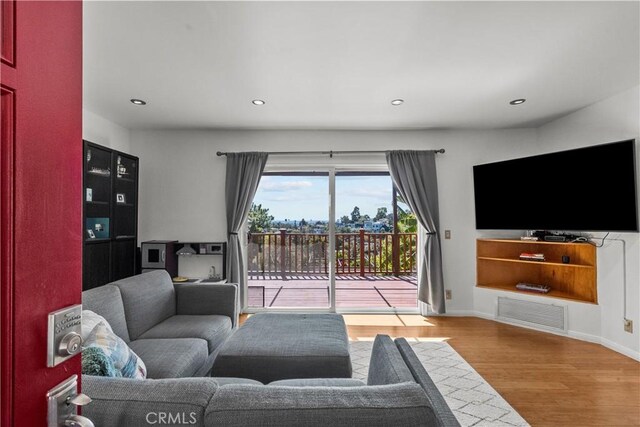 637 Sunnyhill Dr, Los Angeles, CA 90065 - photo 3