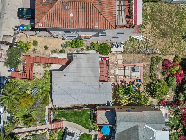 637 Sunnyhill Dr, Los Angeles, CA 90065 - photo 41