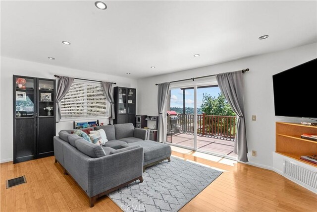 637 Sunnyhill Dr, Los Angeles, CA 90065 - photo 7