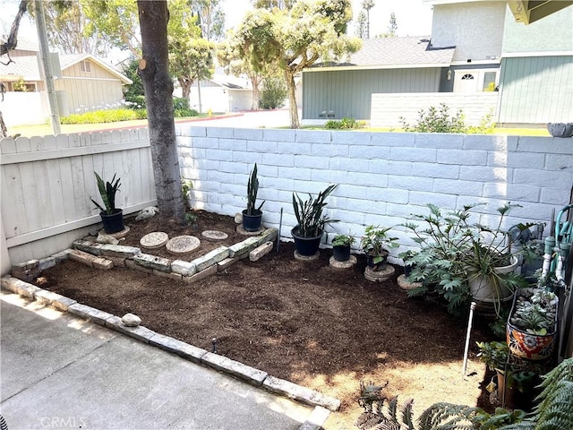 25511 Polaris Ln, Lake Forest, CA 92630 - view of fenced backyard