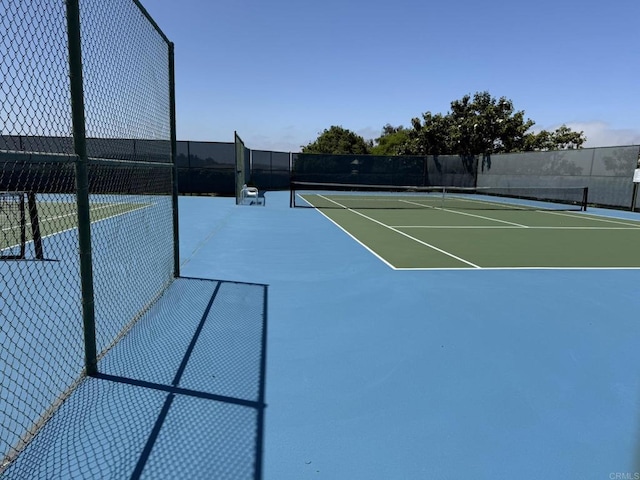 4507 Carnaby Ct, Carlsbad, CA 92010 - view of tennis court featuring community basketball court