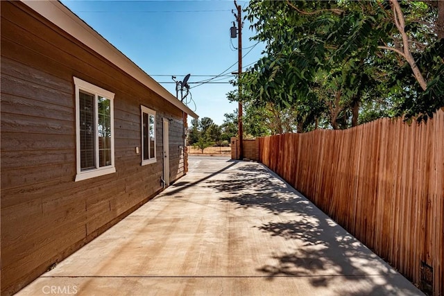 33430 133rd St E, Pearblossom, CA 93553 - view of patio / terrace