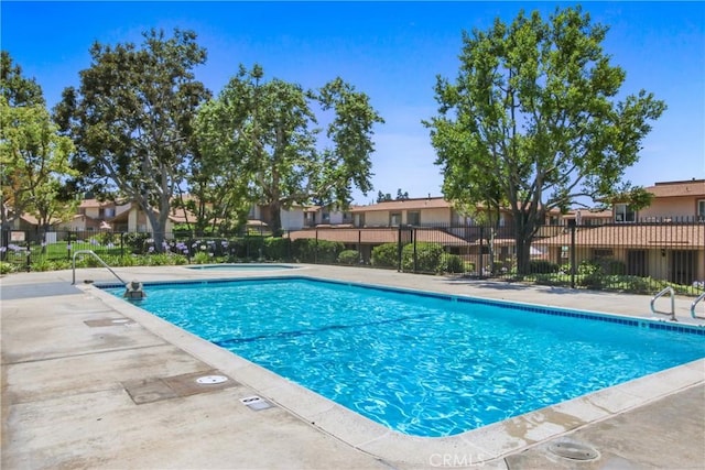 1469 Forest Glen Dr Unit 193, Hacienda Heights, CA 91745 - community pool with a community hot tub, a residential view, and a patio area