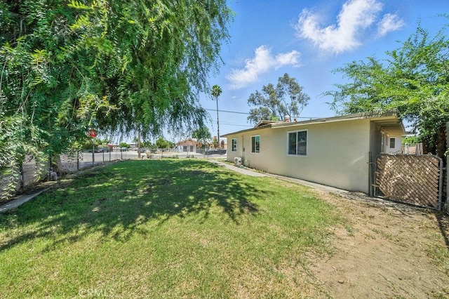 149 S Mistletoe Ave, San Jacinto, CA 92583 - view of yard