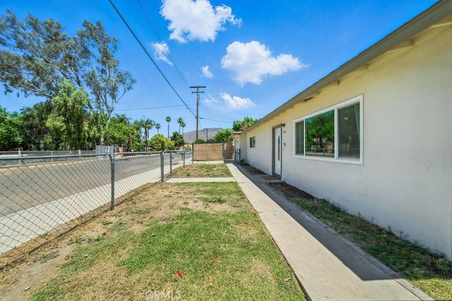 149 S Mistletoe Ave, San Jacinto, CA 92583 - view of yard