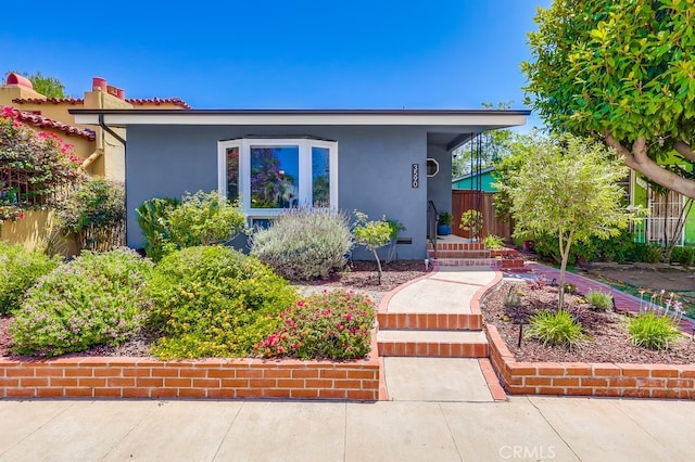 3590 Myrtle Ave, Long Beach, CA 90807 - view of front of house featuring stucco siding