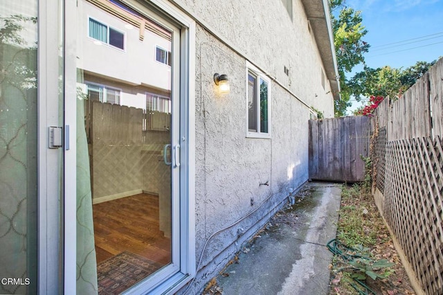 808 Magnolia Ave Unit 3, Pasadena, CA 91106 - view of side of property with stucco siding