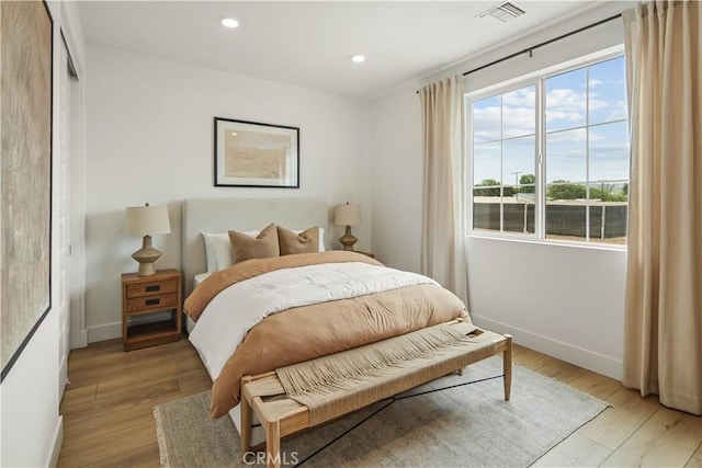 4836 Arroyo Run, Moorpark, CA 93021 - bedroom featuring light wood-type flooring and recessed lighting